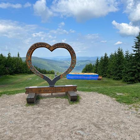 U Jelena Harrachov - Rodinny Apartman U Lesa S Garazi Exterior foto