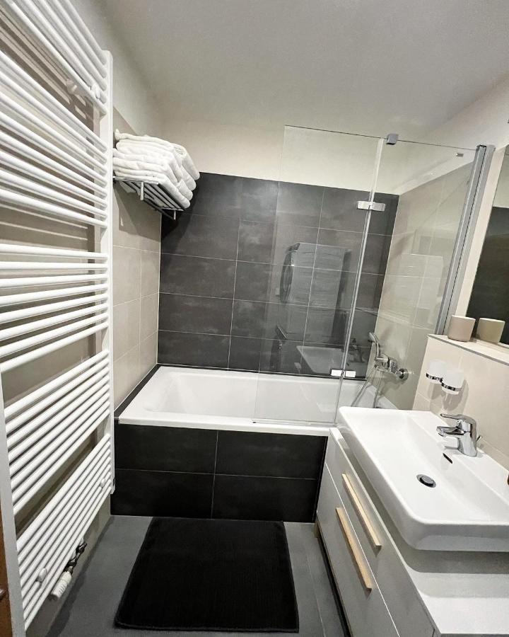 U Jelena Harrachov - Rodinny Apartman U Lesa S Garazi Exterior foto